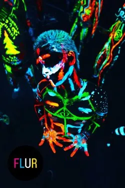 Фото с FLUR - самый неоновый и флюрный рейв Москвы