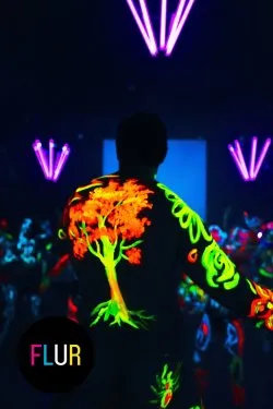 Фото с FLUR - самый неоновый и флюрный рейв Москвы