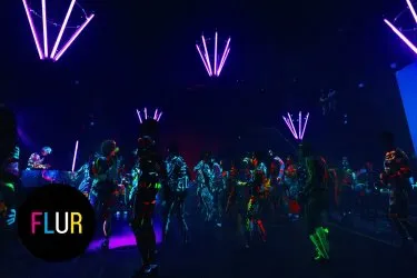 Фото с FLUR - самый неоновый и флюрный рейв Москвы